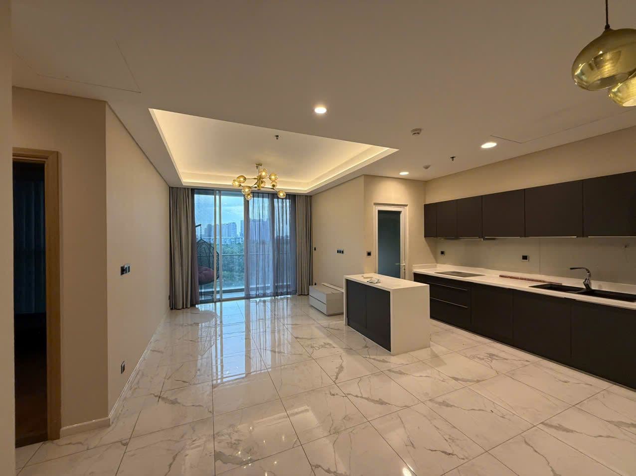 Luxury 2-Bedroom Apartment with Landmark 81 View in Sarina District 2 - Image 5