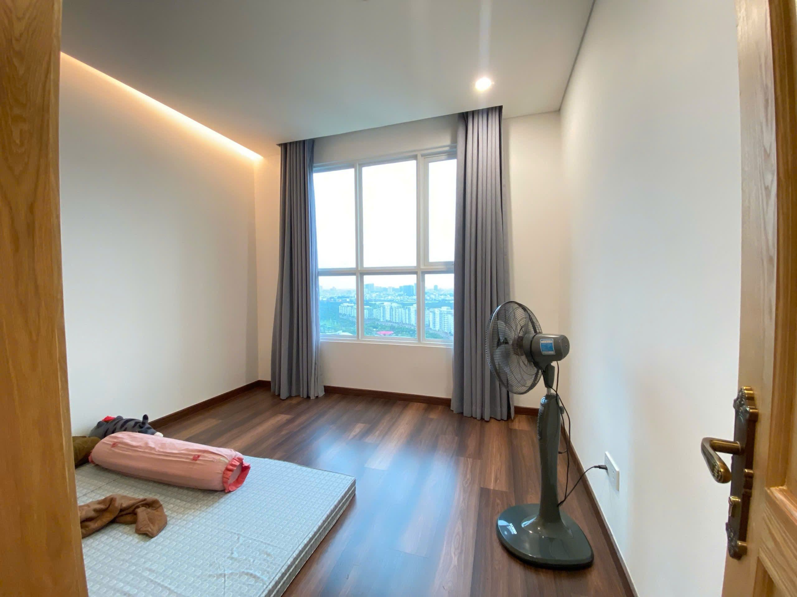Spacious 3-Bedroom Duplex Apartment in Sadora, Thu Thiem - Fully Furnished - Image 12