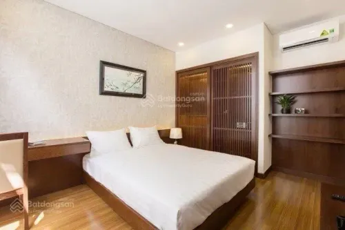 Cho thuê căn hộ dịch vụ Hi Residence Saigon Pearl 45m2 sát sông